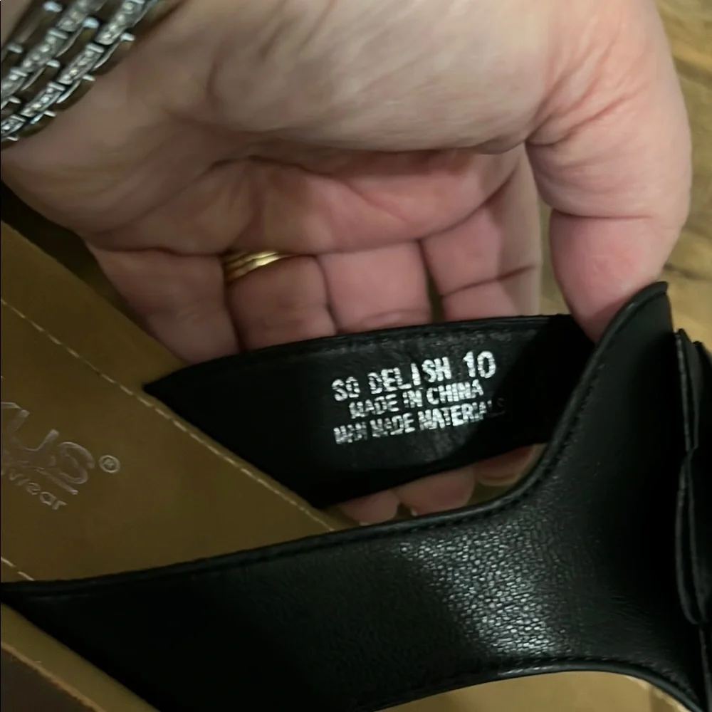 Corkys Black and Tan Floral Sandals size 10 So Delish NEW - Picture 4 of 6